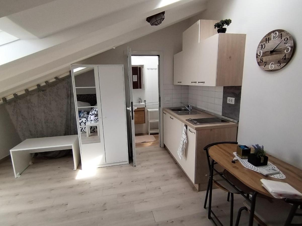 Studio Apartments Dalla Nonna Rovinj Exterior foto