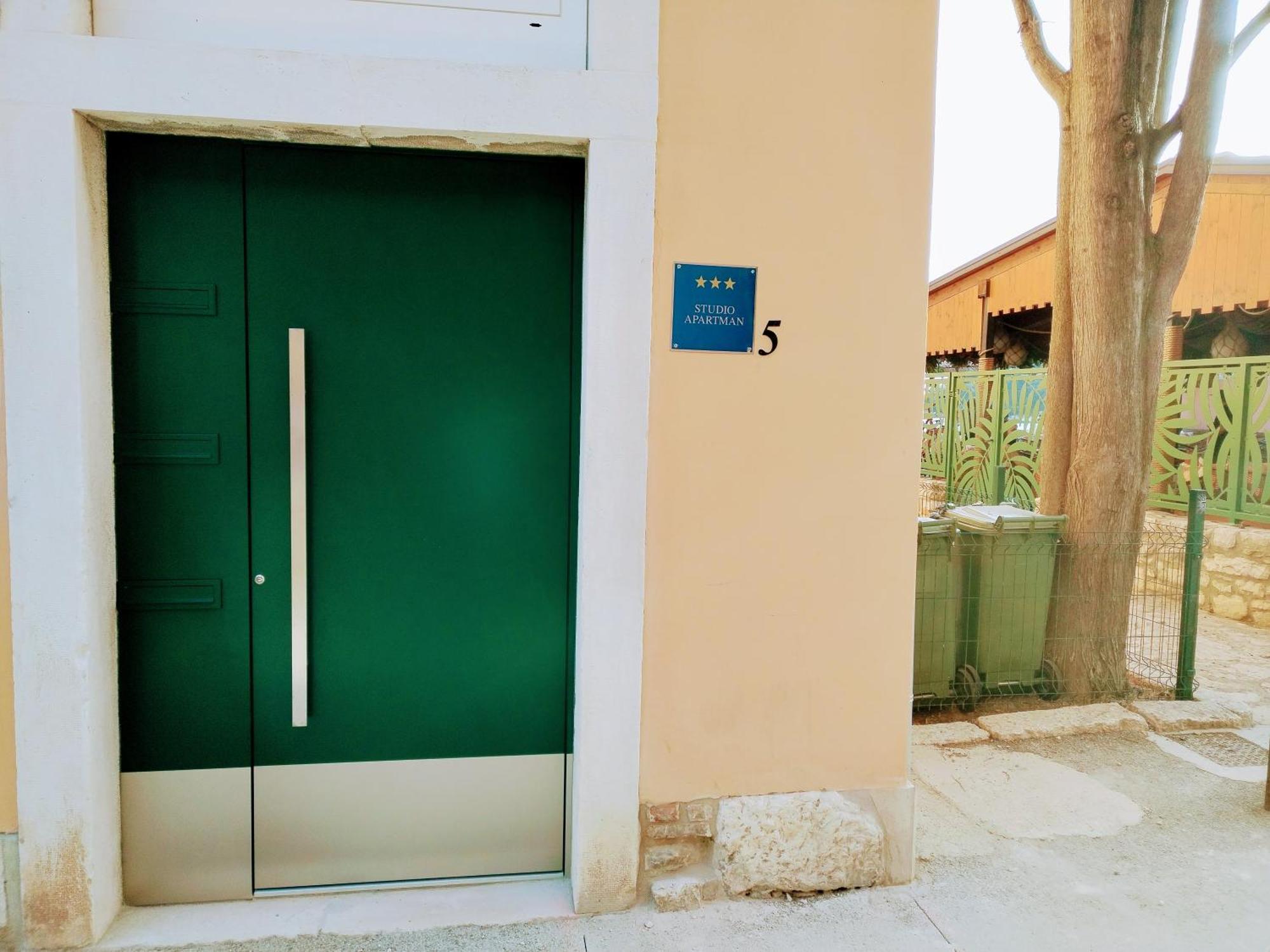 Studio Apartments Dalla Nonna Rovinj Exterior foto